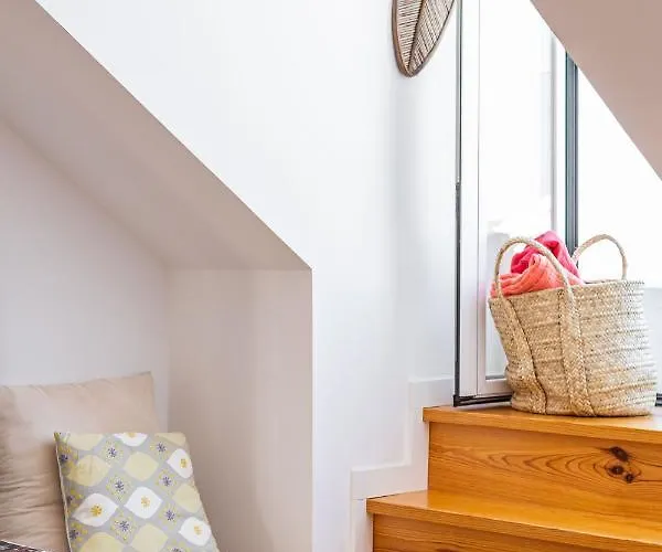 Apartmán Bright Tailor Made Flat With A View In Estrela *