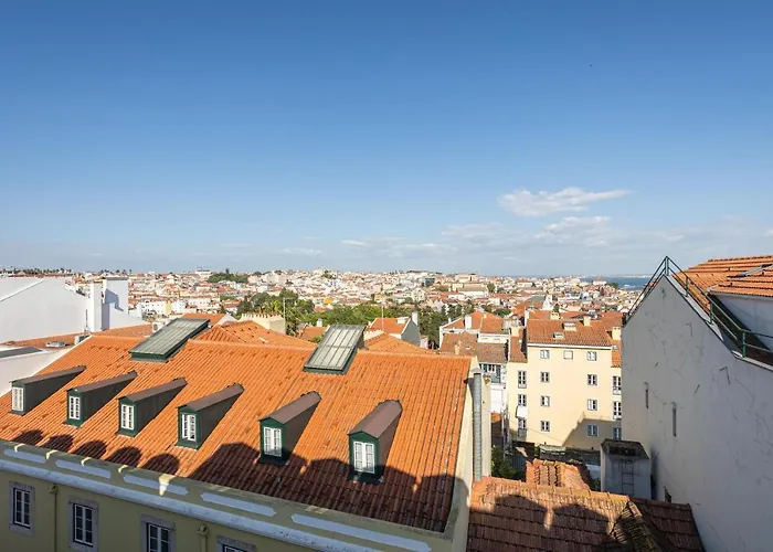 Bright Tailor Made Flat With A View In Estrela Apartmán Lisboa