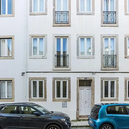 Bright Tailor Made Flat With A View In Estrela Apartment